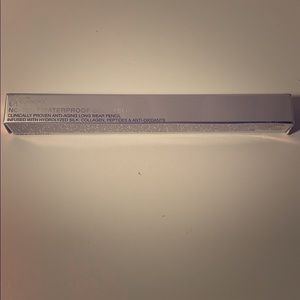 Waterproof gel eyeliner